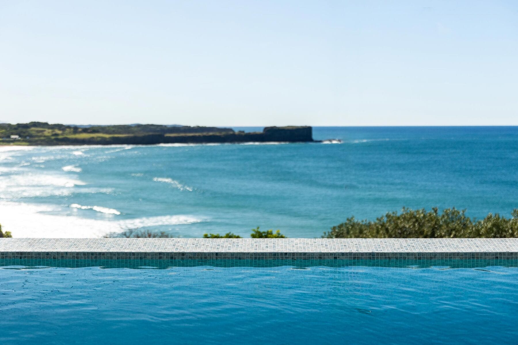 Project Gipps (Kiama, South Coast, NSW) - pool area facing ocean